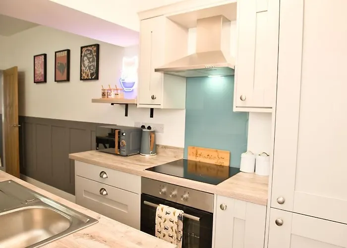 Quirky & Comfortable Residence